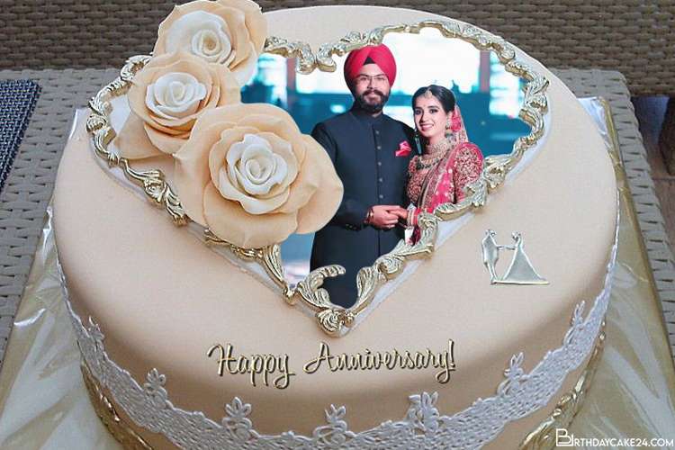 Happy Anniversary Cake With Photo Frame